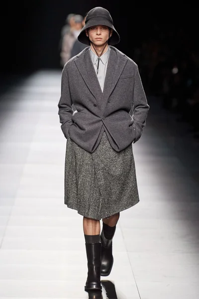 Look 34